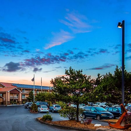 Best Western Plus Landmark Inn Линкольн-Сити Экстерьер фото
