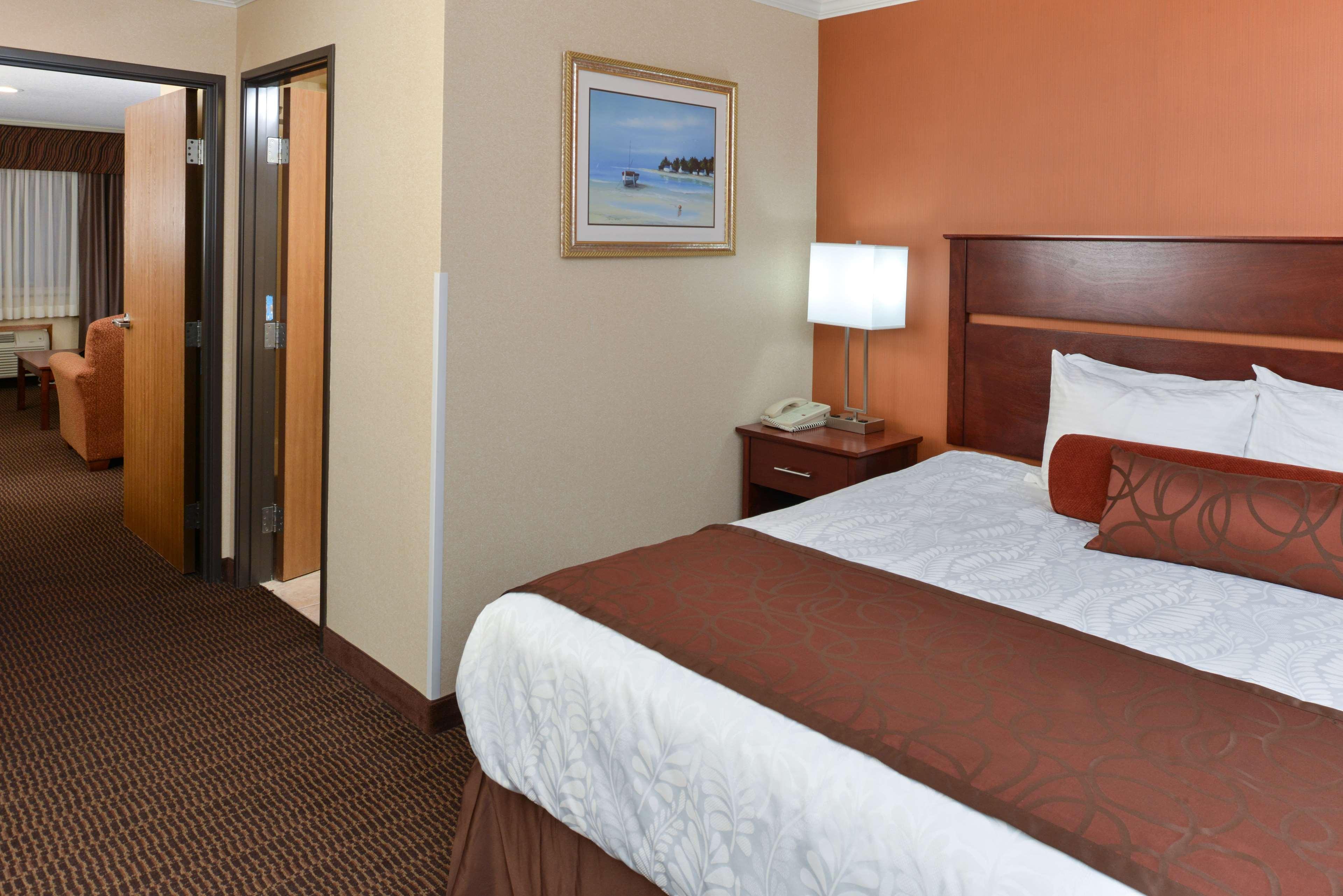 Best Western Plus Landmark Inn Линкольн-Сити Экстерьер фото