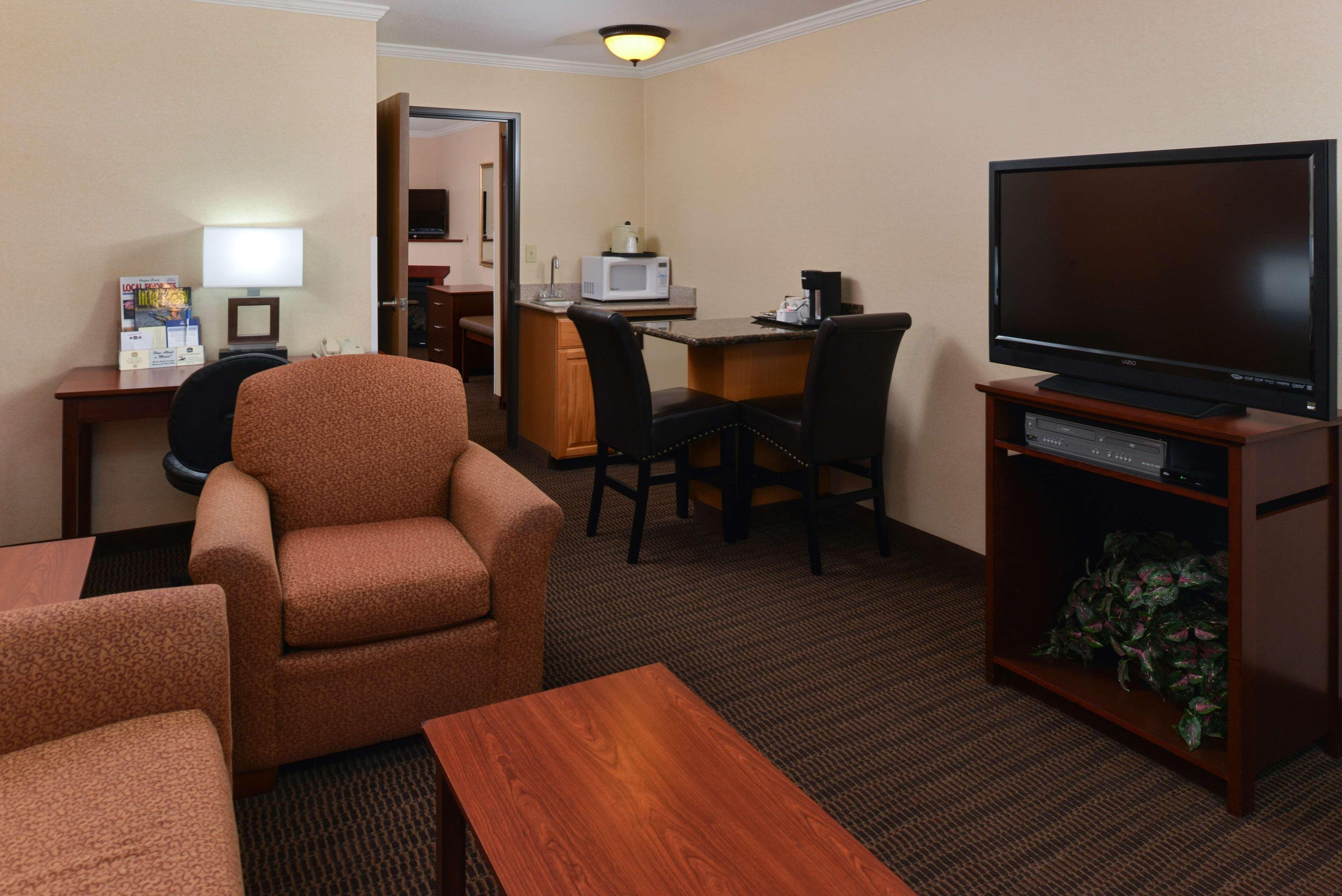 Best Western Plus Landmark Inn Линкольн-Сити Экстерьер фото