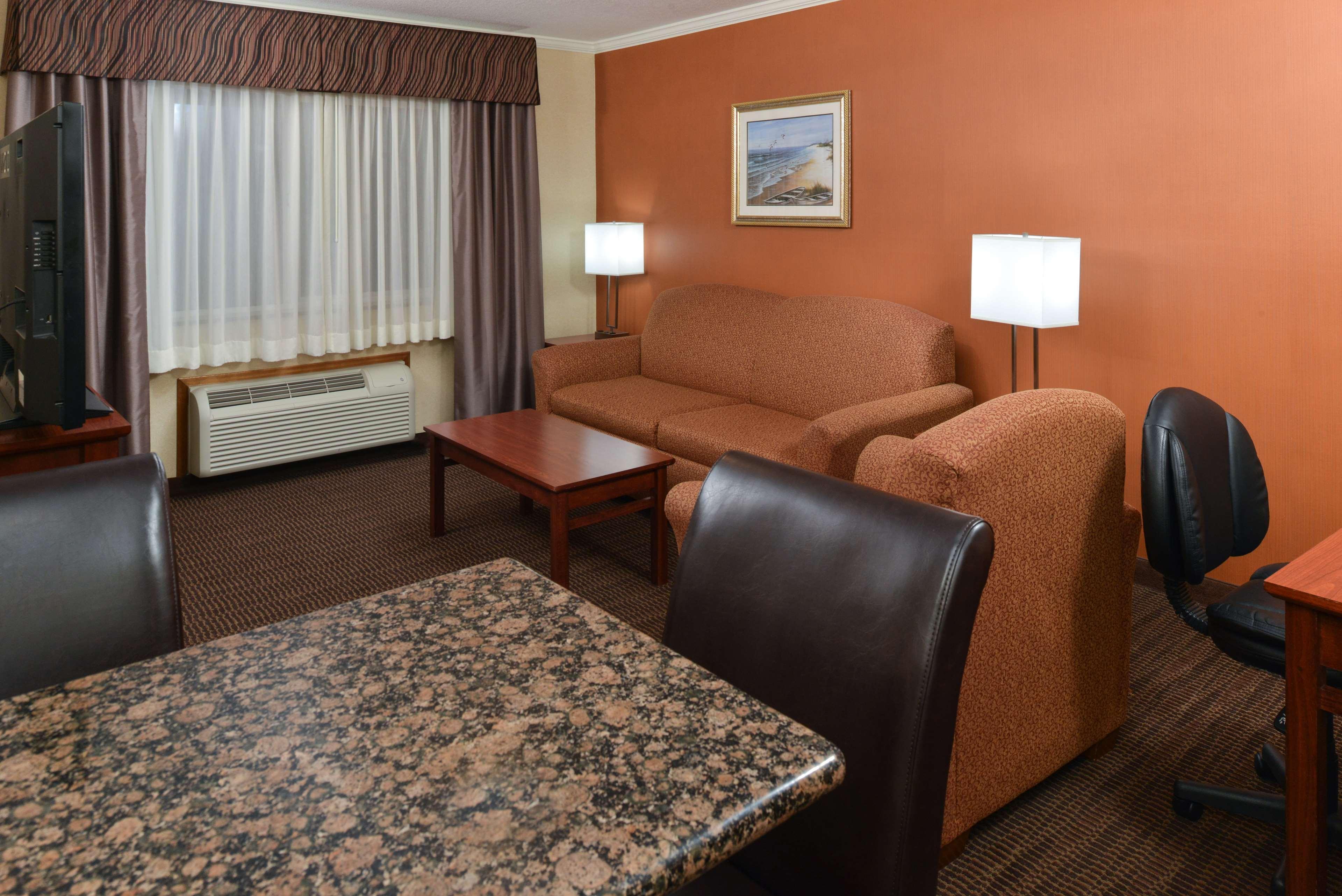Best Western Plus Landmark Inn Линкольн-Сити Экстерьер фото