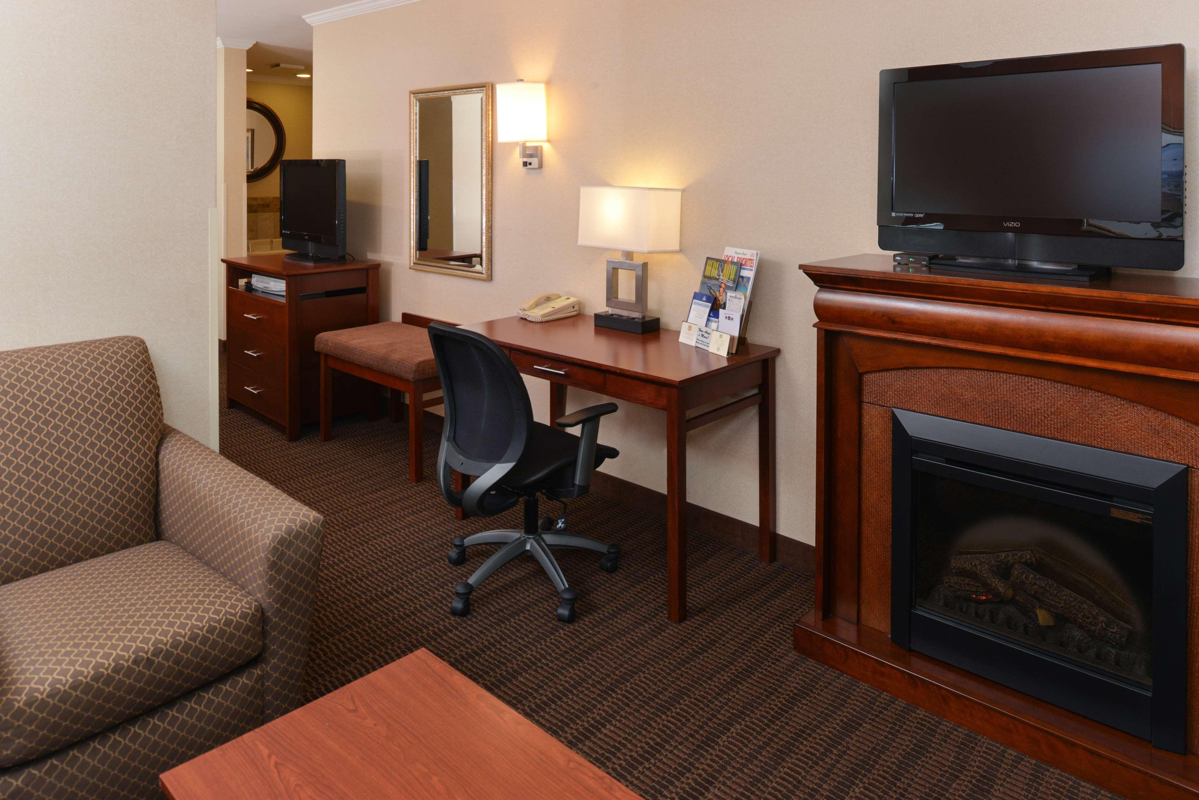 Best Western Plus Landmark Inn Линкольн-Сити Экстерьер фото