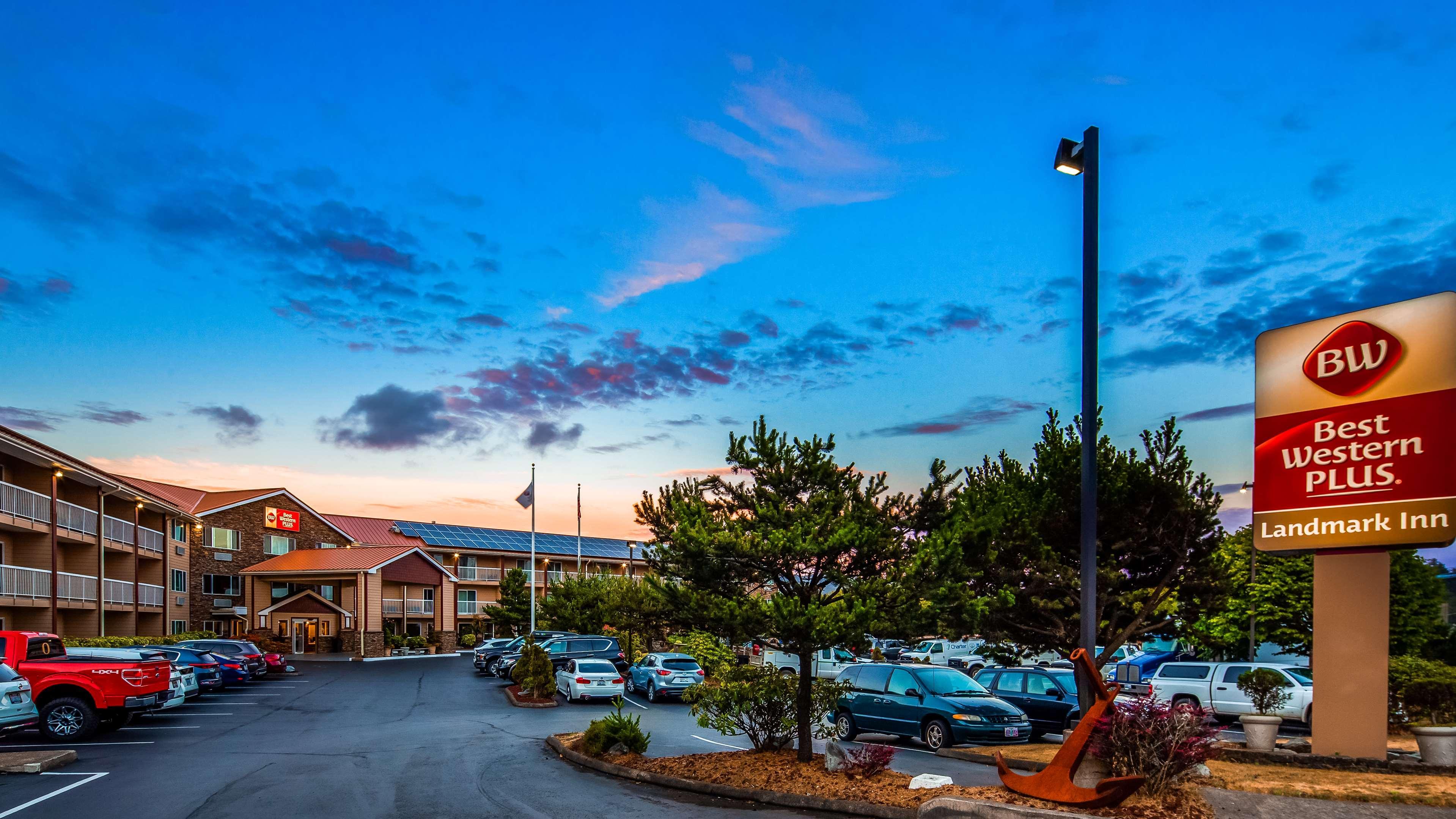 Best Western Plus Landmark Inn Линкольн-Сити Экстерьер фото