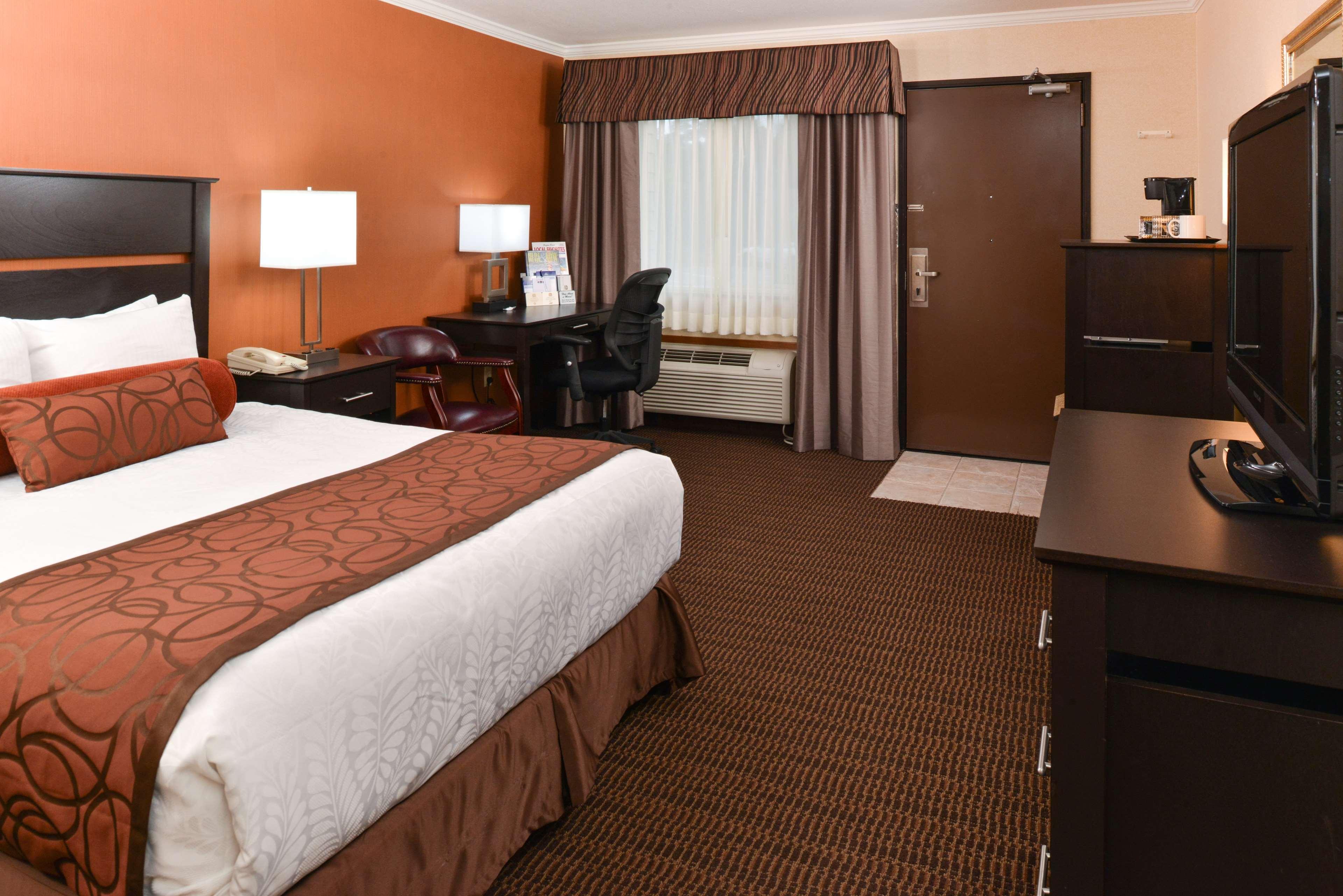 Best Western Plus Landmark Inn Линкольн-Сити Экстерьер фото